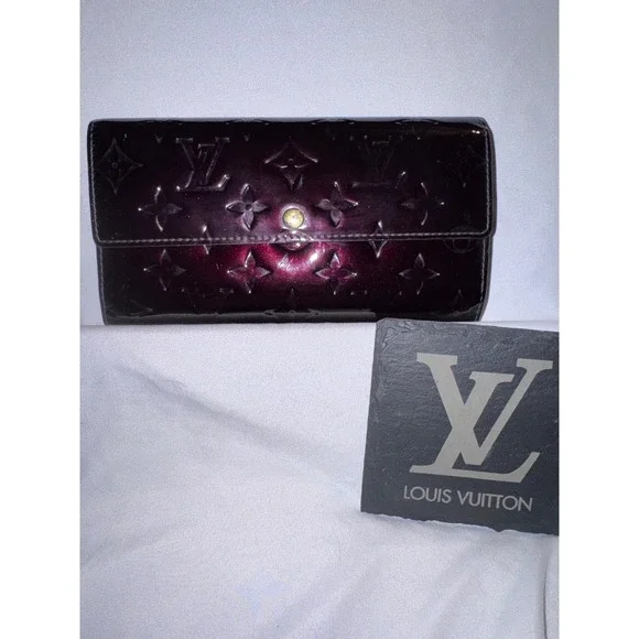 Louis Vuitton Sarah Wallet Monogram Vernis Patent Leather Burgundy Plum Purple