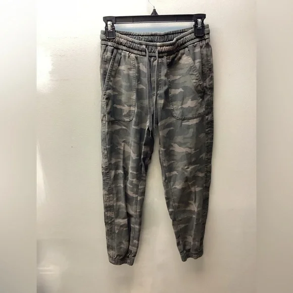 Athleta Women's Camouflage Farallon Joggers
