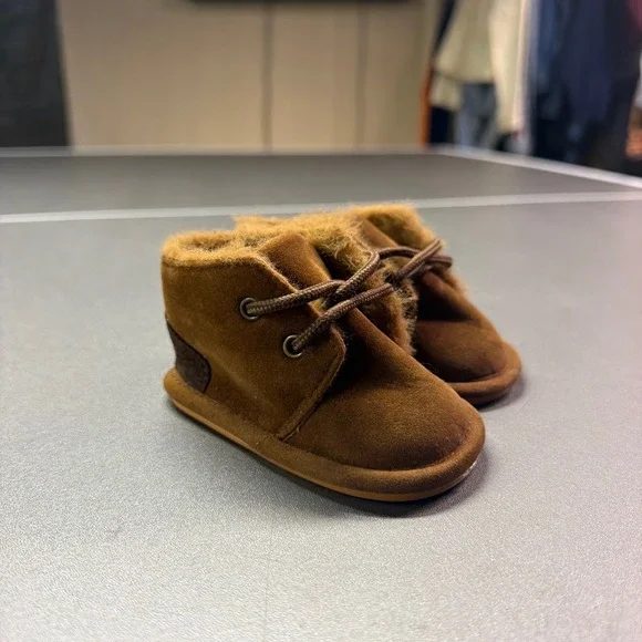 Infant Baby Faux Suede Fur Lined Soft Sole Booties Chestnut Brown Lace Up Shoes