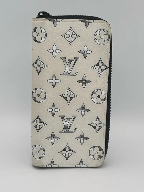 Authentic Louis Vuitton Zippy Long Wallet - Vertical - White and Blue
