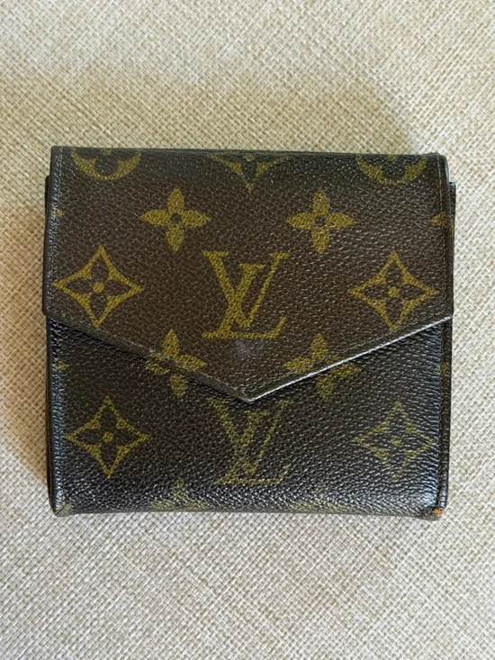 Louis Vuitton Vintage Monogram Elise Compact Bifold Coin Wallet 1990 France