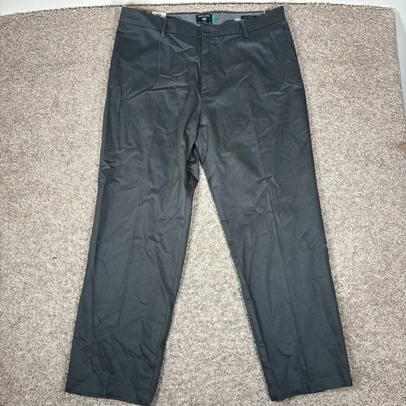 Dockers Mens Classic Fit Signature Iron Free Khaki Pants Size 36x29 Gray