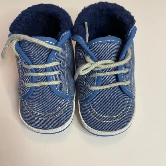 NEW Little me crib shoe