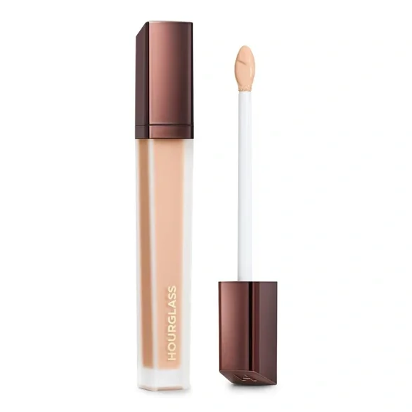 Hourglass ‘2.3/ Willow’ Varnish Airbrush Concealer