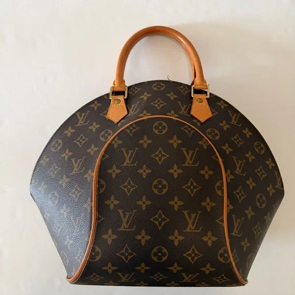 Louis Vuitton Monogram Ellipse