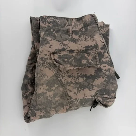 Army Combat Uniform ACU Trousers Small Long 30x34  Digital Camo Pants rip stop