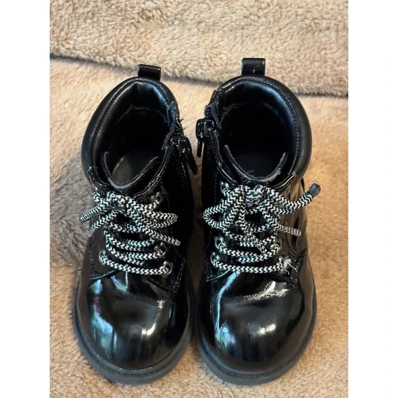 Wonder Nation‎ Black Patent Leather Ankle Boots Side Zip Stars Size 5 GUC