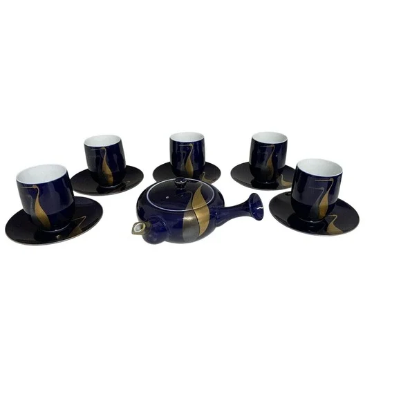 Vintage  Fukagawa Arita Cobalt Blue Gold Cranes Teapot 5 Cups/5 Sm Plates‎