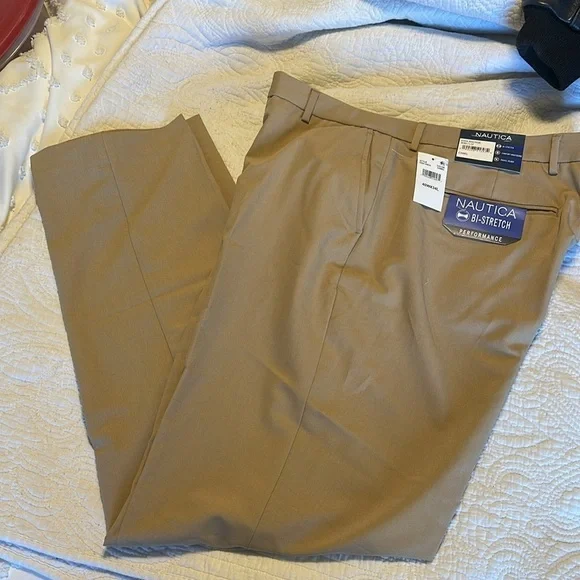Nautica men’s NWTs pants. 40 x34”