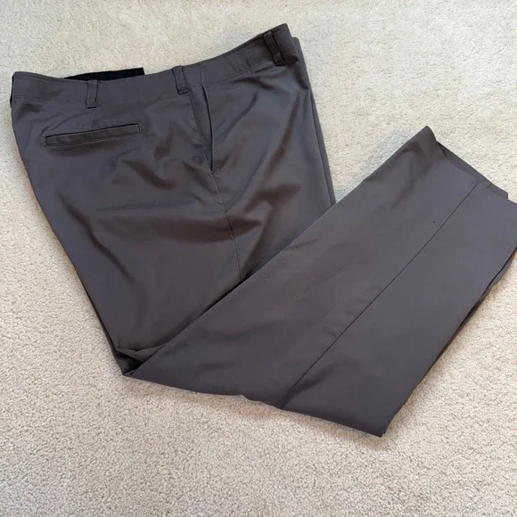 PGA Tour Mens Charcoal Gray Golf Performance Pants 42x30 Reg Fit Straight Leg