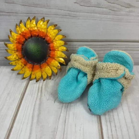 Zutano Baby Booties Aqua Blue‎ Fleece Sherpa Trim Polka Dot Grips Infant Shoes