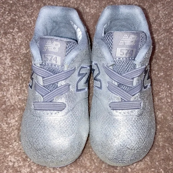 New balance 574 silver crib shoe 3w unisex