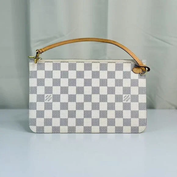 Louis Vuitton Clutch Damier Azur