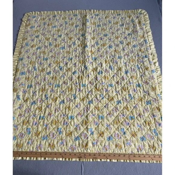 Vintage Yellow Quilted Baby Blanket Pastel Ruffle Trim Nursery 33x40