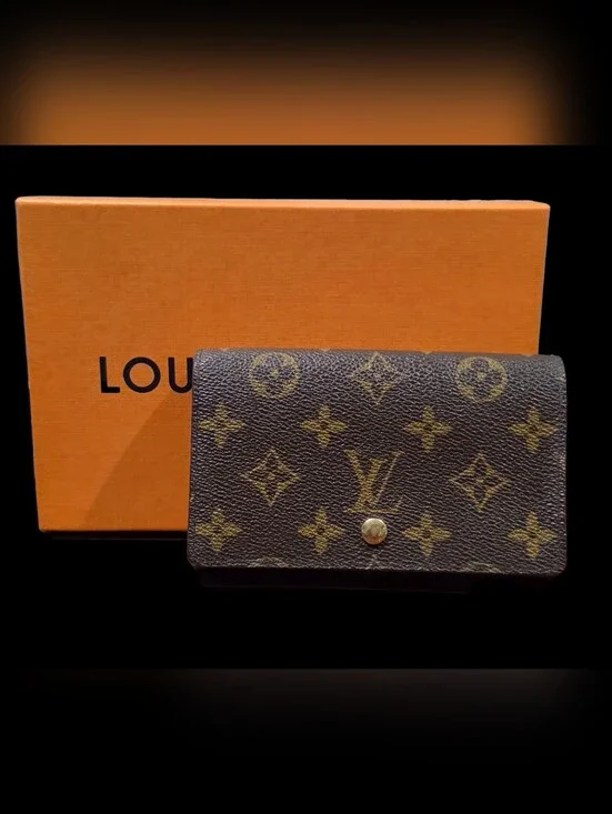 Louis Vuitton Brown Monogram Wallet - Classic Women’s Accessory