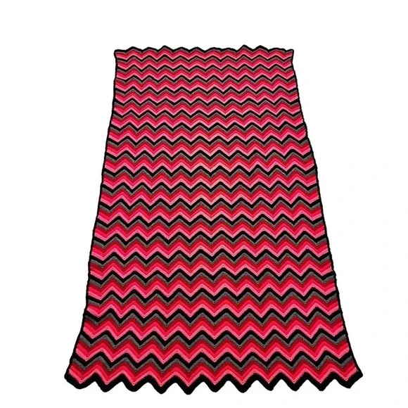 Vintage Afghan Chevron Zig Zag Knit Red Gray Black 60 x 37