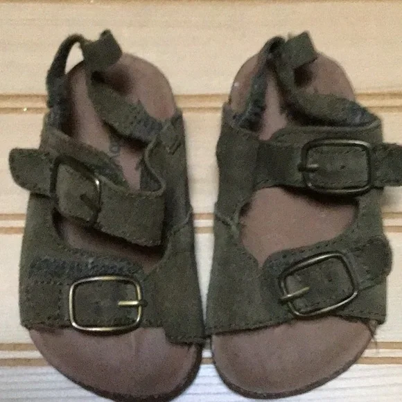 Baby Gap Green Suede Buckle Velcro Strap Sandals