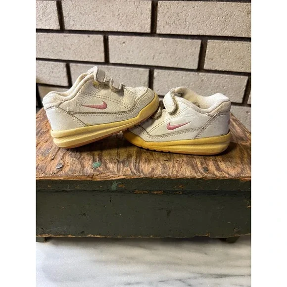 Vintage Nike 90s Toddler  White PinkVelcro Athletic Shoes Size 4