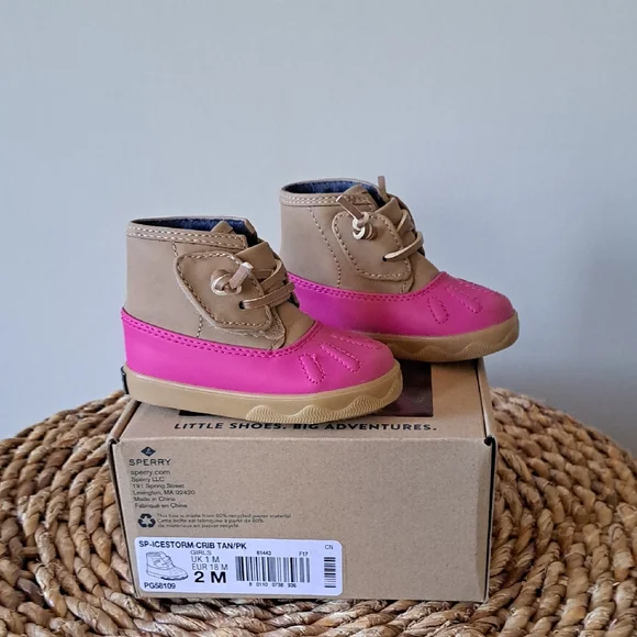 NWOT SPERRY Infant Girls Iccestorm Crib Pink/Tan‎ Booties Ankle Straps S-2