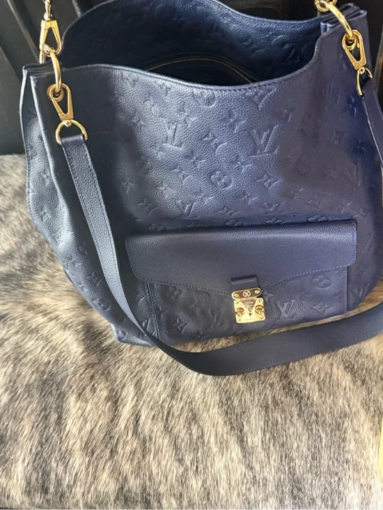 Louis Vuitton Monogram Empreinte metis hobo