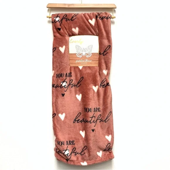 Everly Lane Plush Throw Blanket 50x60 YOU ARE BEAUTIFUL Hearts‎ Valentines Gift