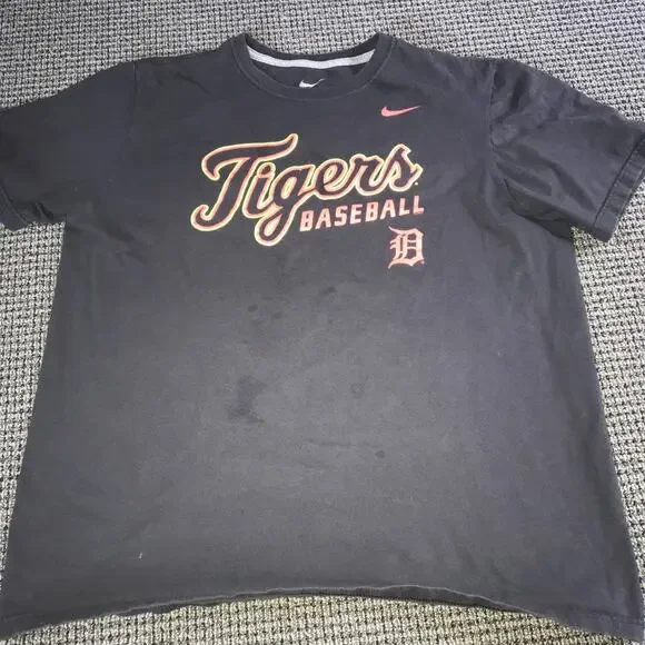 Detroit Tigers Nike XL Regular Fit Gray‎ Tee Shirt 2014