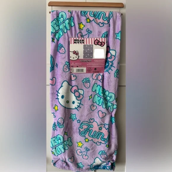 Hello Kitty Blanket💜