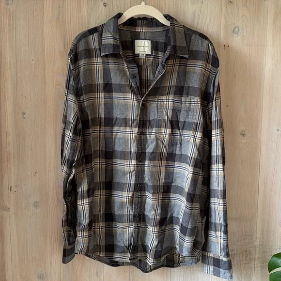 American Eagle Men’s Flannel Plaid Button Down Shirt Size M