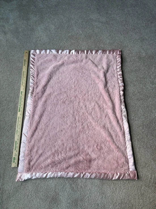 Celebrity, baby Plush Pink Satin-Trim Lovey Blanket