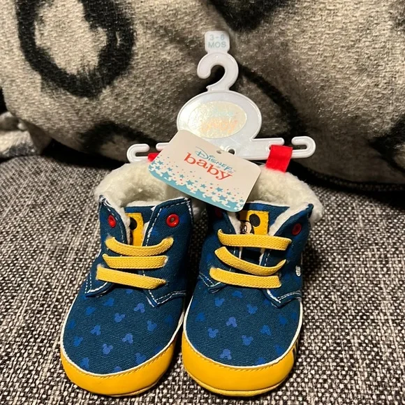 NWT Disney Baby Fleece Lined Shoes