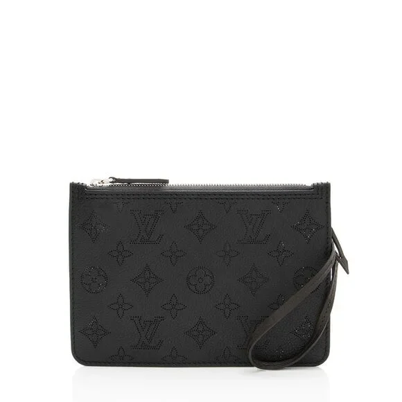 Louis Vuitton Mahina Leather Girolata Pochette