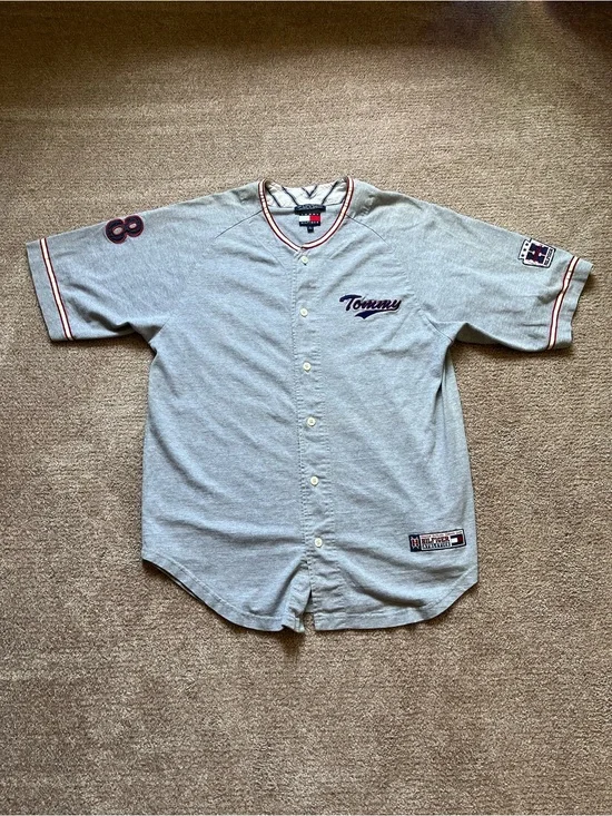 VTG 90’s Tommy Hilfiger Grey Cotton Baseball Jersey