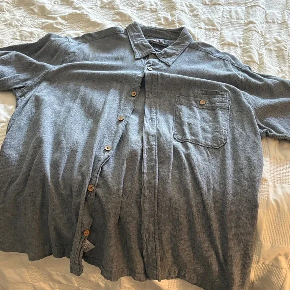 Woolrich Men's Blue short sleeved Button-Up‎ Shirt
