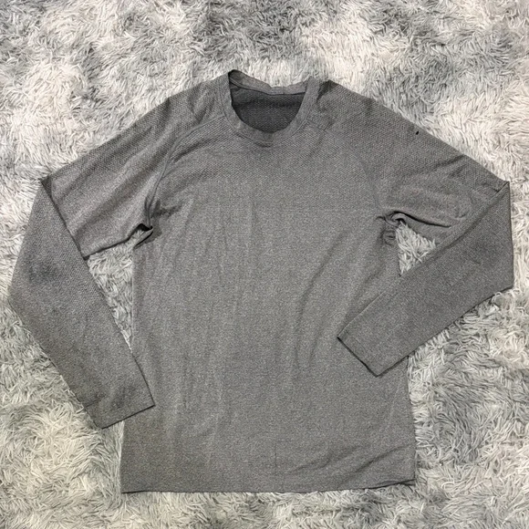 Lululemon shirt small used long sleeve gray