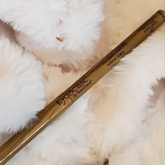 SeneGence EyeSense long lasting eyeliner pencil in Golden Shimmer