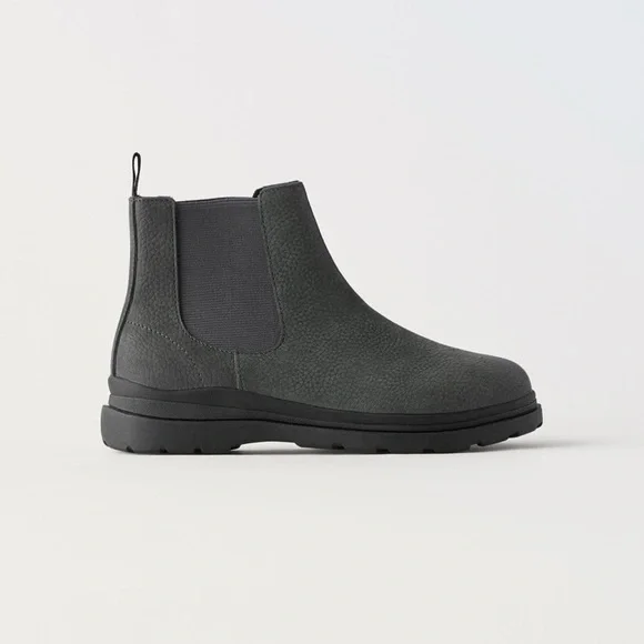 Boys Zara Suede Boots size 5