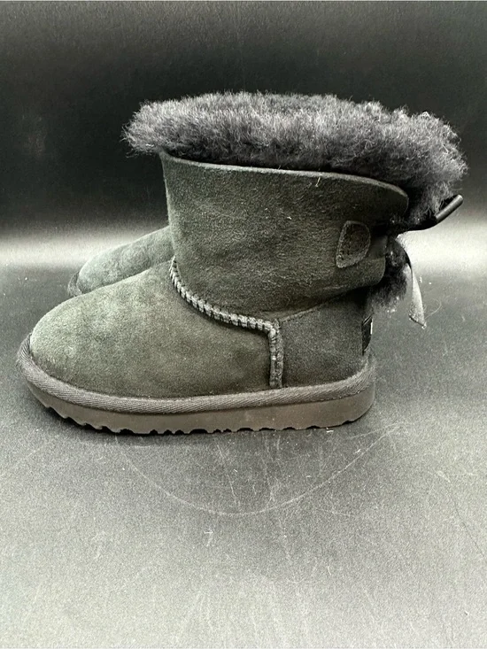 UGG Mini Bailey Bow Black Boots Kids Girls Size 10 Sheepskin 1017397T Toddler