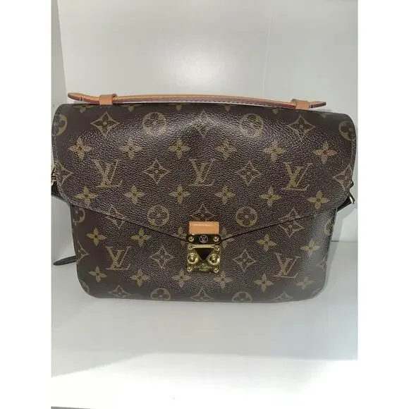 Louis Vuitton Monogram Canvas Pochette Métis Handbag