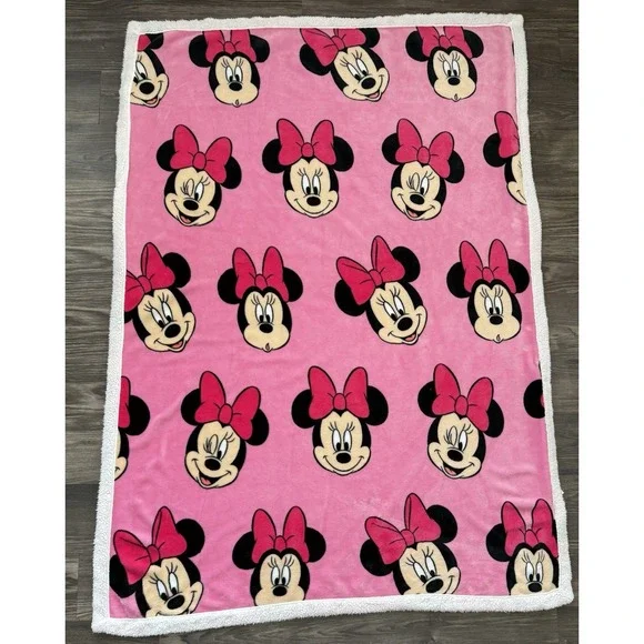 Disney Mini Mouse Throw Plush Blanket Sherpa Pink 44x60 Valentines Cozy