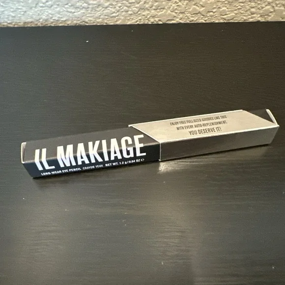 IL Makiage Long-Wear Eye Pencil | Batman | Crayon New In Box Black‎