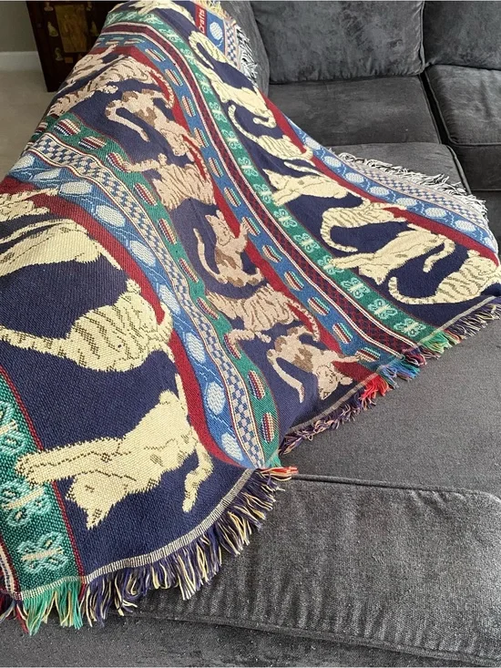 Crown Crafts Woven Cats Patterned Throw Blanket in Navy, Cream, Red & Green EUC
