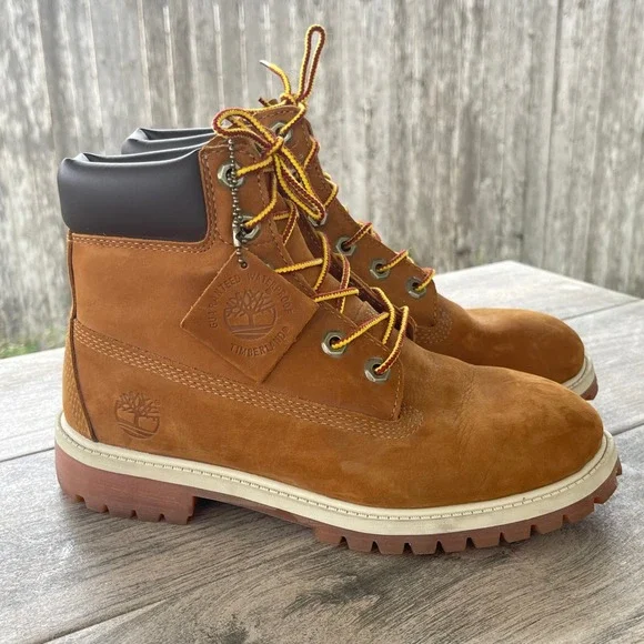 Timberland Premium Boots Boys 5.5 6 Inch Brown Wheat Waterproof Nubuck‎ Leather