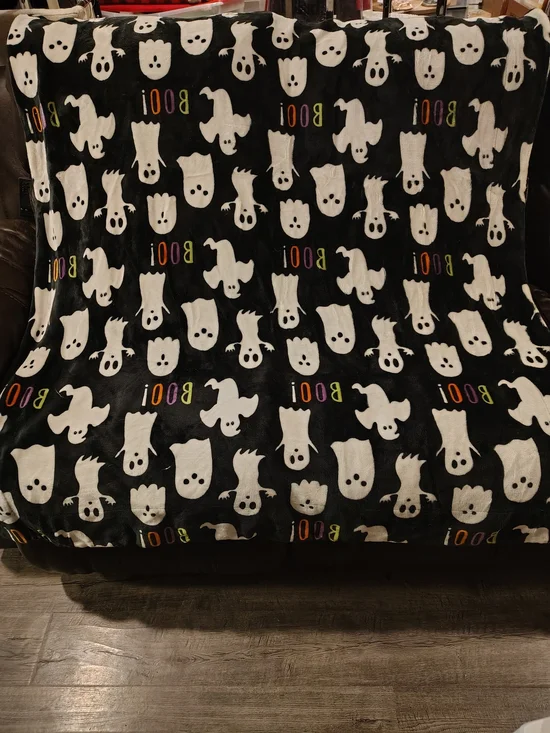 Halloween Spooky Ghosts 