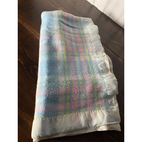 Vintage Pastel Plaid Baby Blanket Satin Trim Blue Pink Yellow 36x45