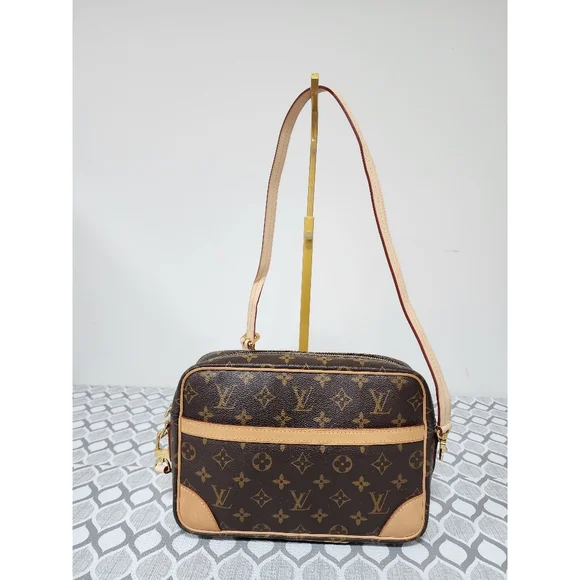Louis Vuitton Monogram Canvas Trocadero 27 Bag