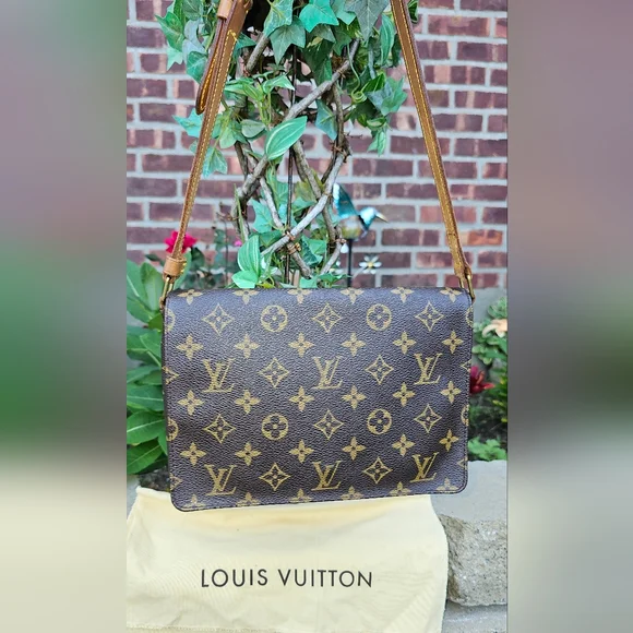 Louis Vuitton Vintage Monogram Canvas Musette Tango Bag SP0959
