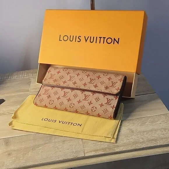 Louis Vuitton Mini Lin Pink Monogram Clutch