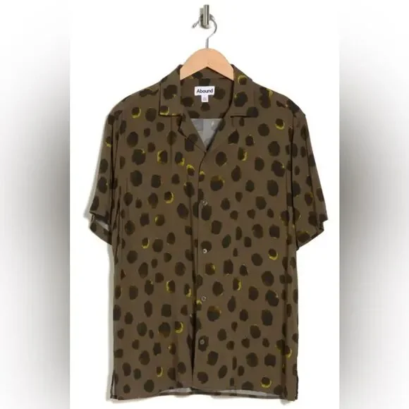 NWT Abound Patterned Men's Button Up Shirt Size M