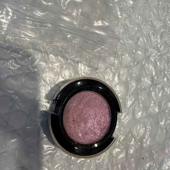Urban decay Eyeshadow stalker‎ discontinued eye shadow token