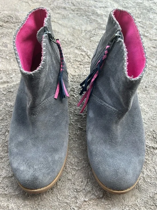 TOMS Girls 4 Leila Booties Grey Suede Ankle Boots Pink Navy tassels